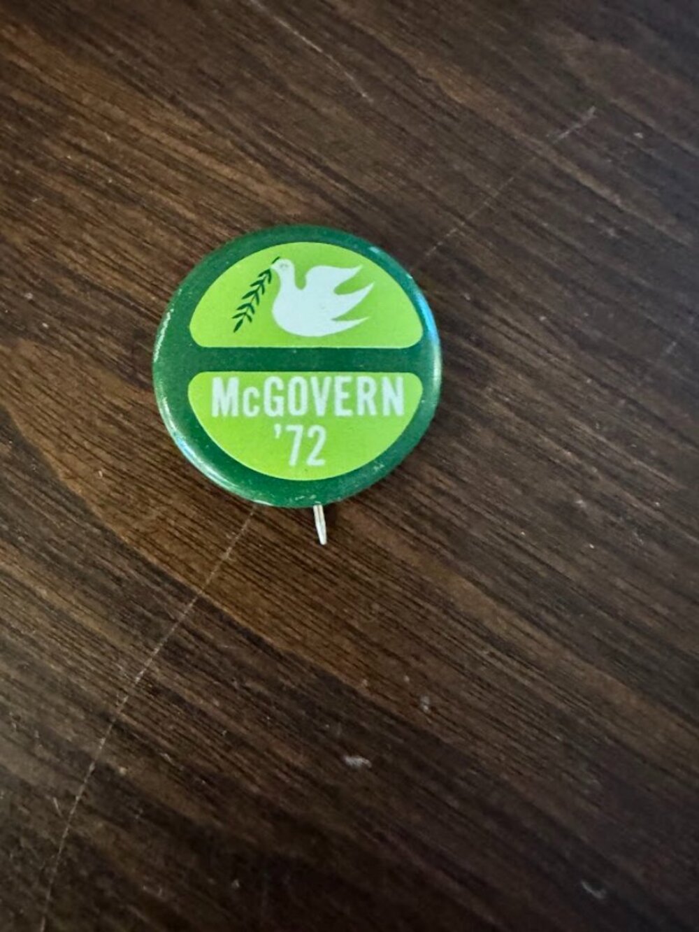 McGovern Democratic Presidential Button Pin-back Peace Dove Vtg 1972